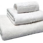 Set 3 prosoape de baie albe din bumbac 100% cu model grecesc